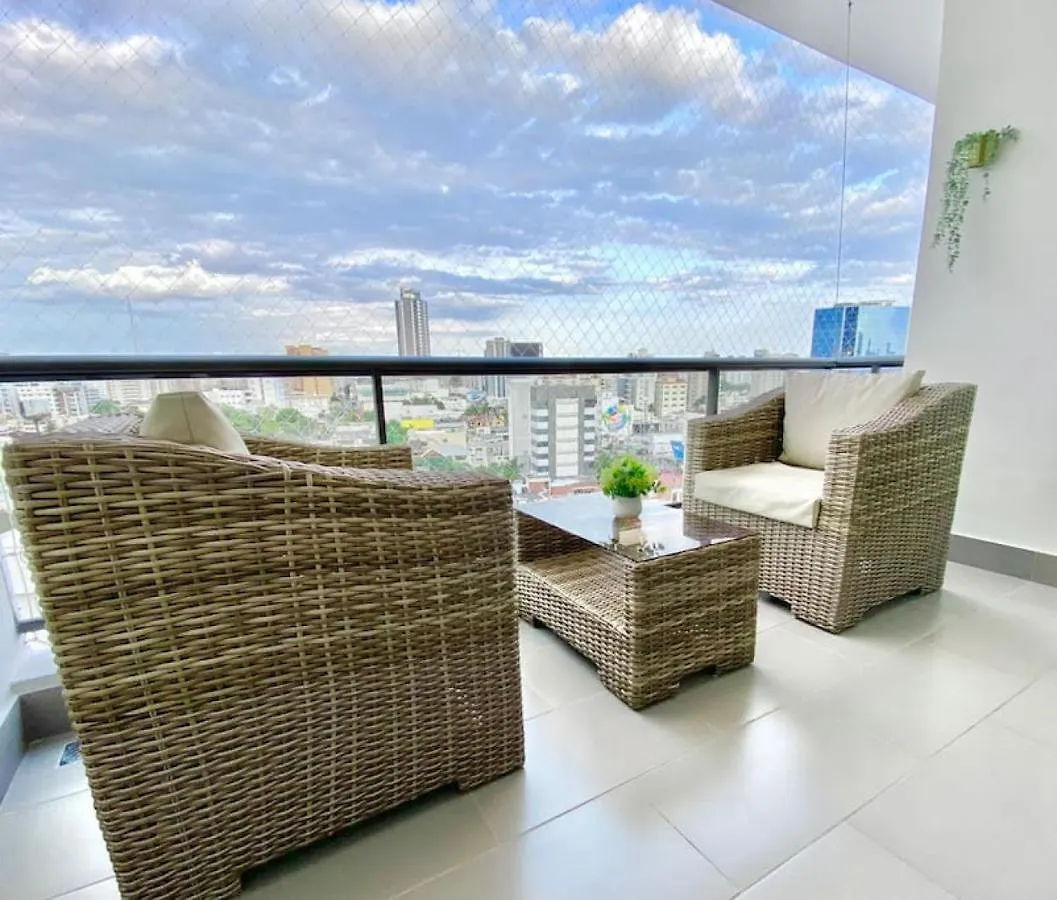 Lovely City Center Condo Los Prados